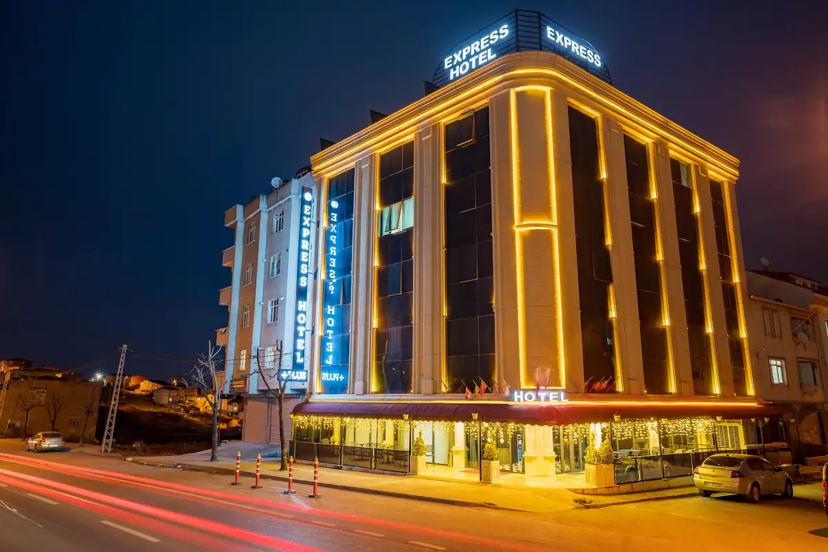 Express Plus Hotel