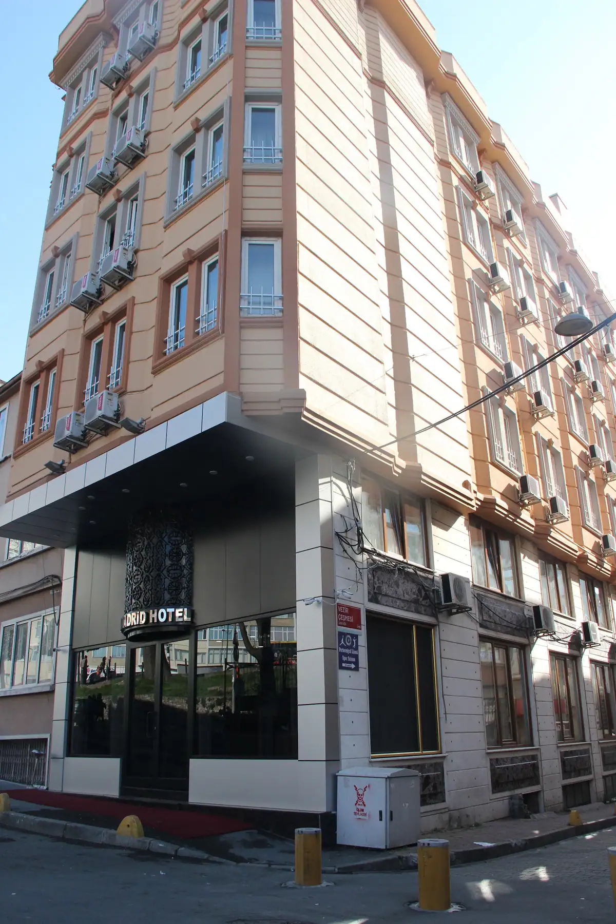 Kaya Madrid hotel